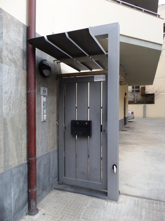 Nerissa Holiday Apartment 밀라초 외부 사진